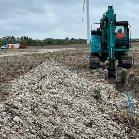 Chantier parc photovoltaïque Beaucaire 1.png